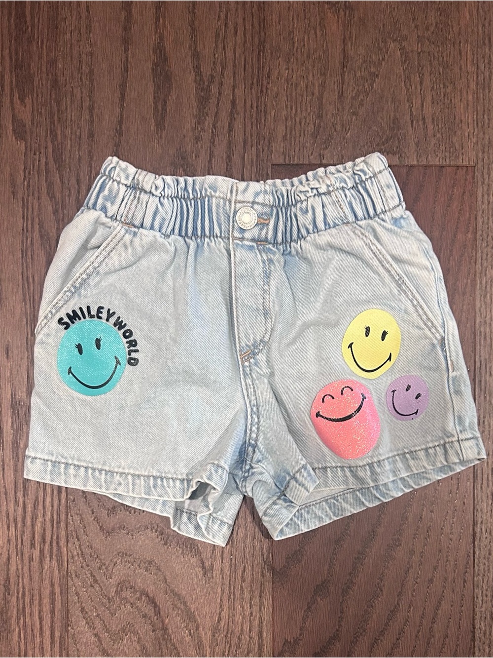 H&M Size 6/7 Girl's Smiley World Denim Shorts
